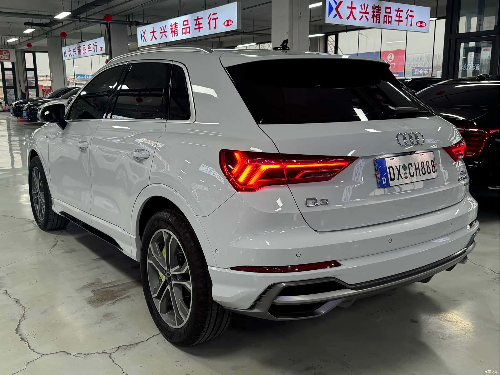 Audi Q3, 2023 6