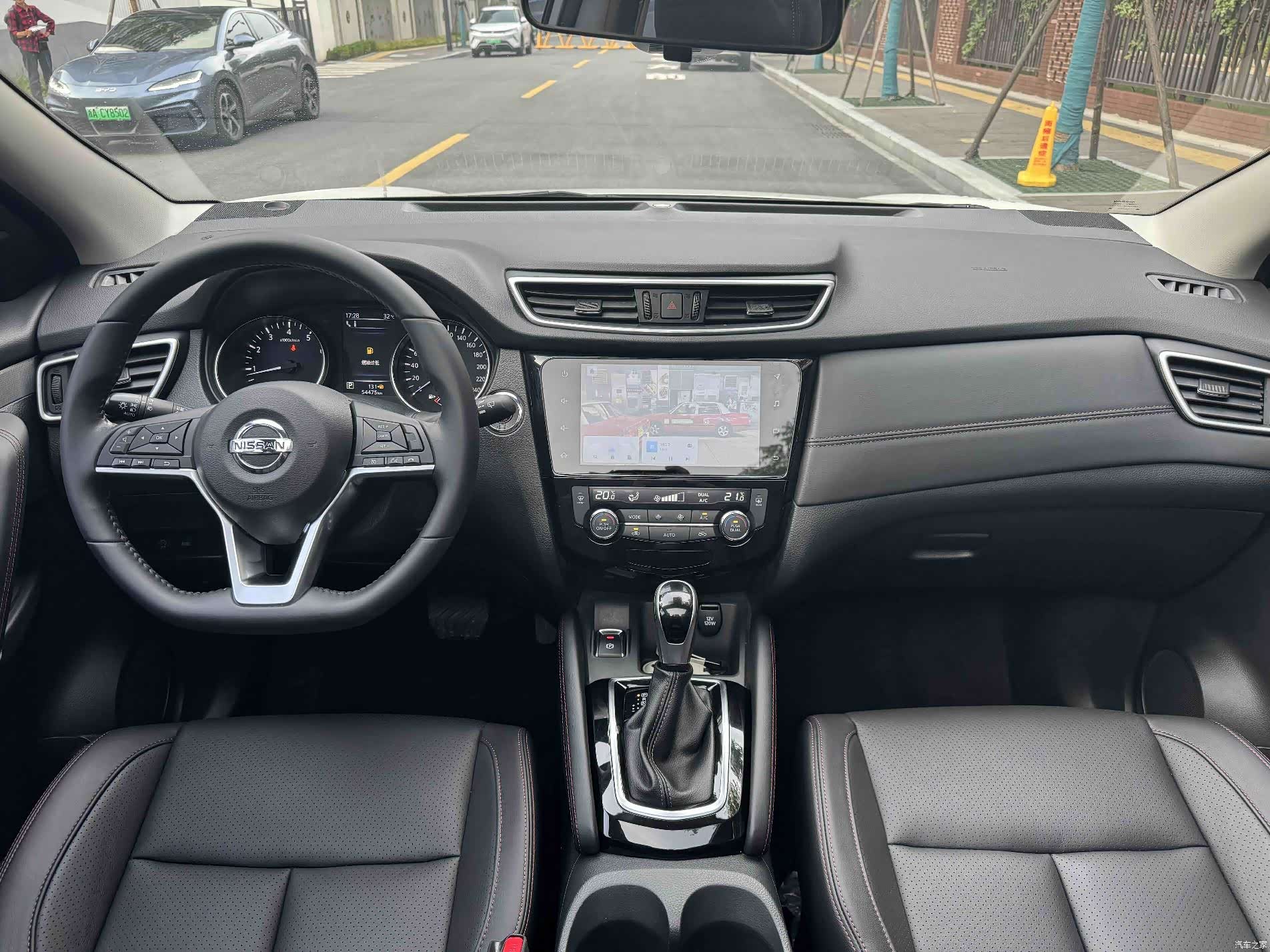 Nissan Qashqai, 2022 11