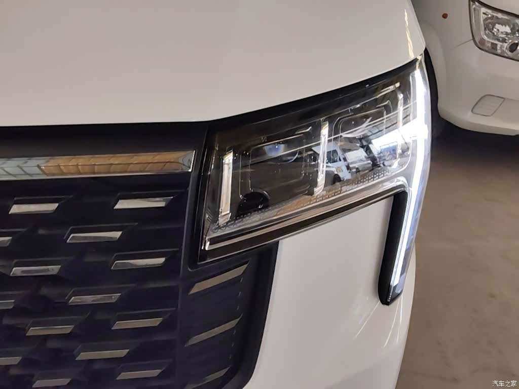 Maxus V80, 2023 24