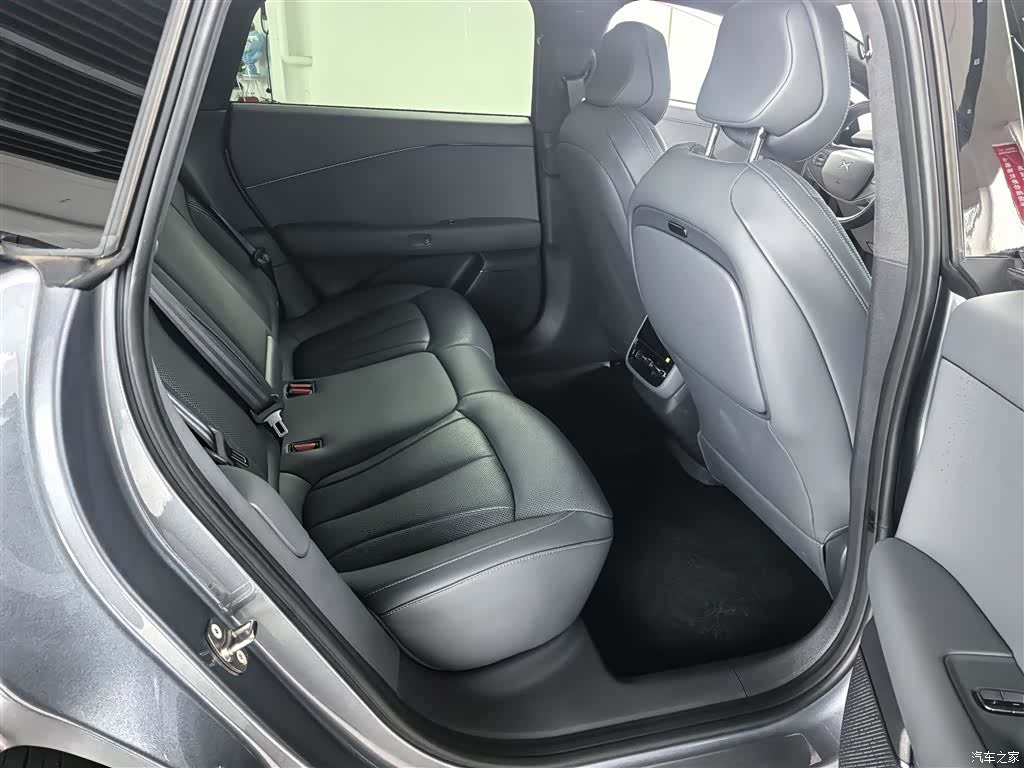 Xpeng P7, 2025 11