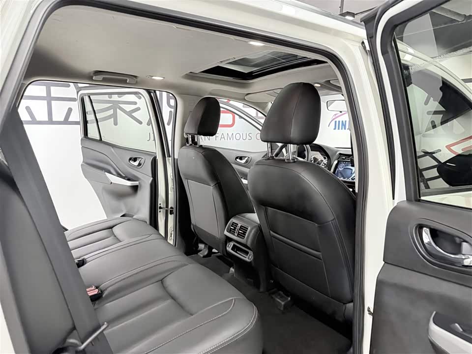 Nissan Tuda