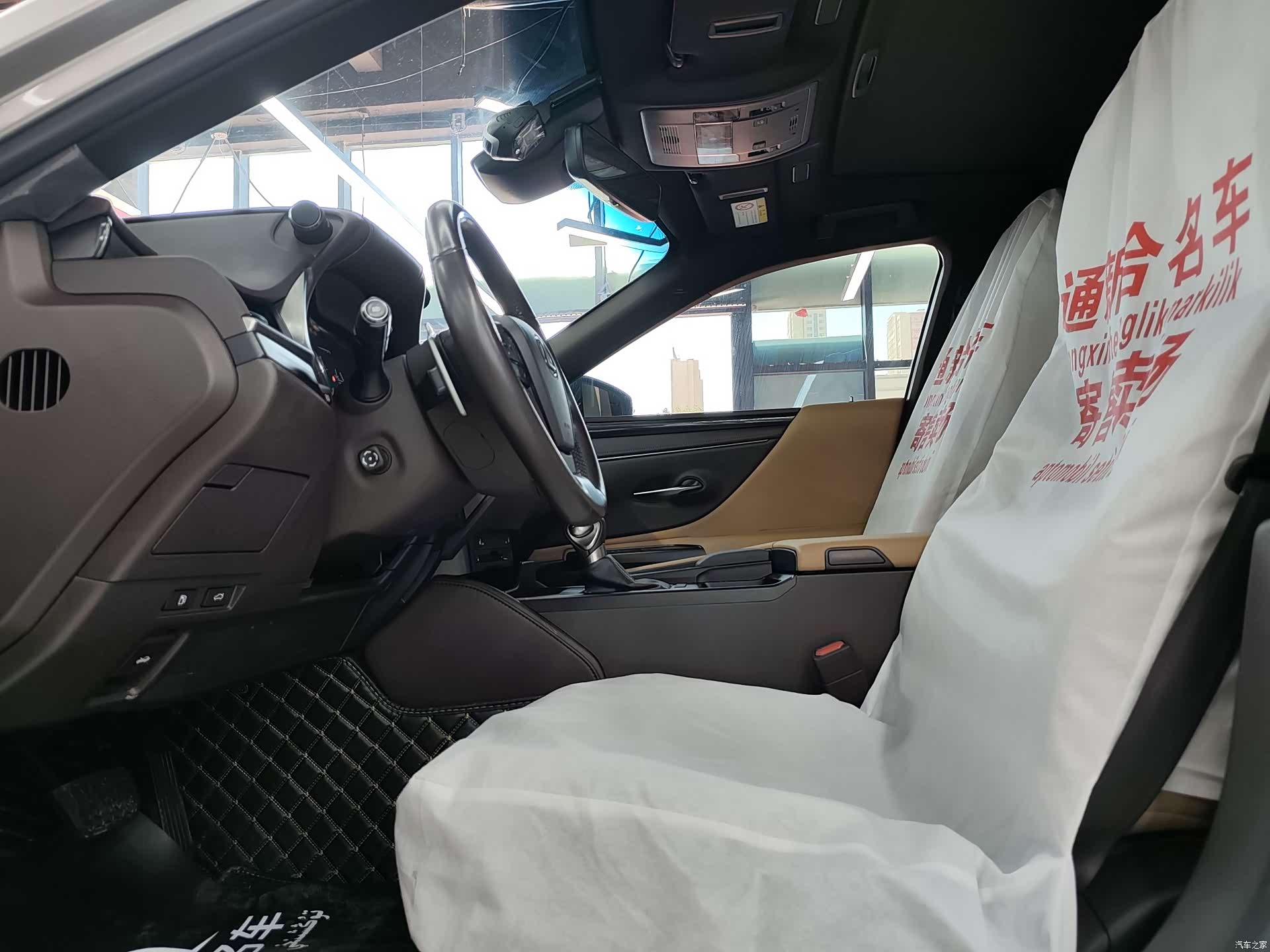 Lexus ES, 2019 4