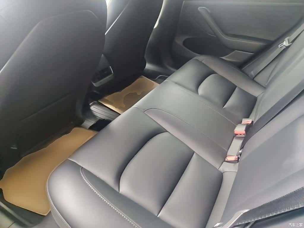 Tesla Model 3, 2023 17
