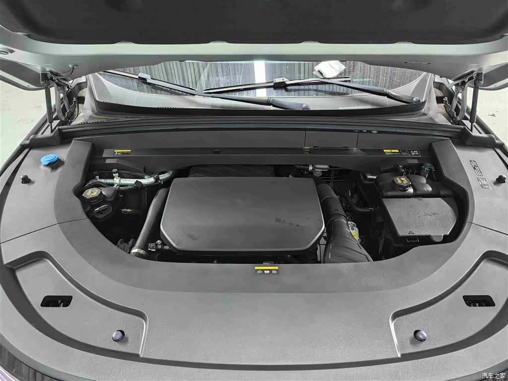 Li Auto L7, 2026 все фото