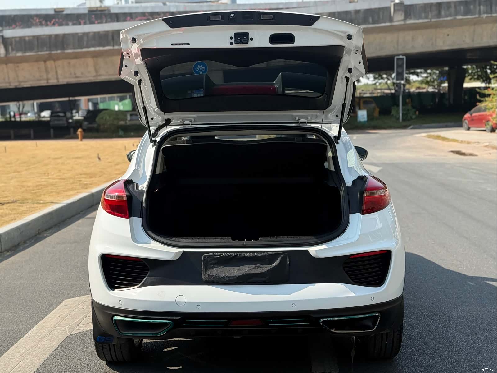 Geely Emgrand, 2018 23