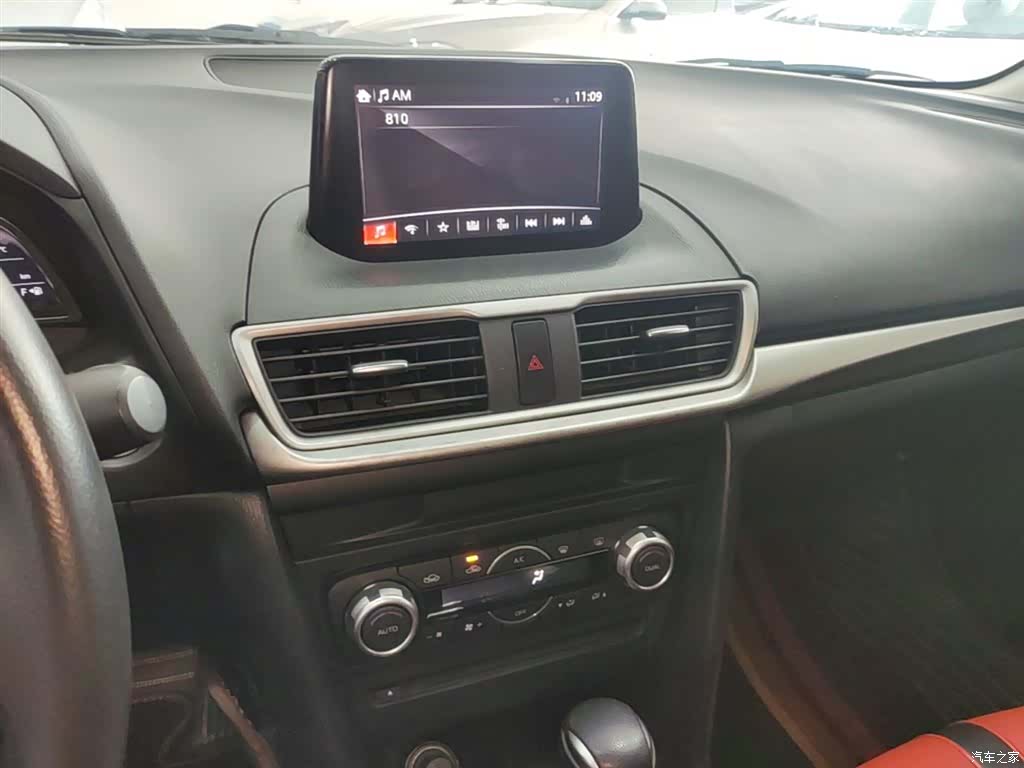 Mazda Mazda3, 2019 13