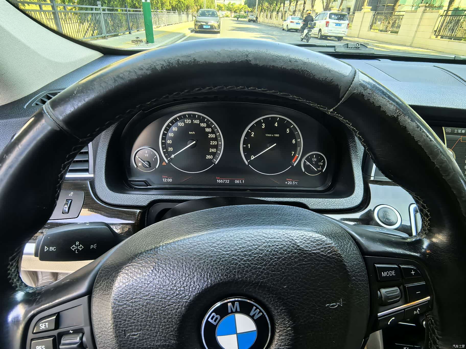 BMW 5 Series, 2013 10
