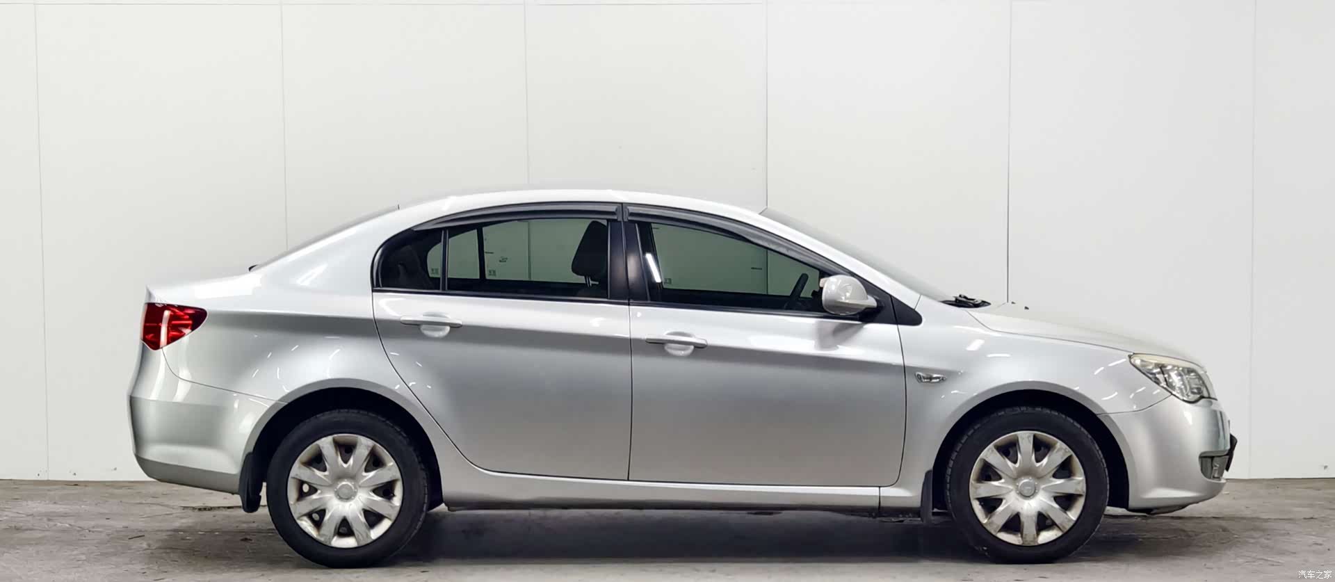 Roewe 350, 2011 8