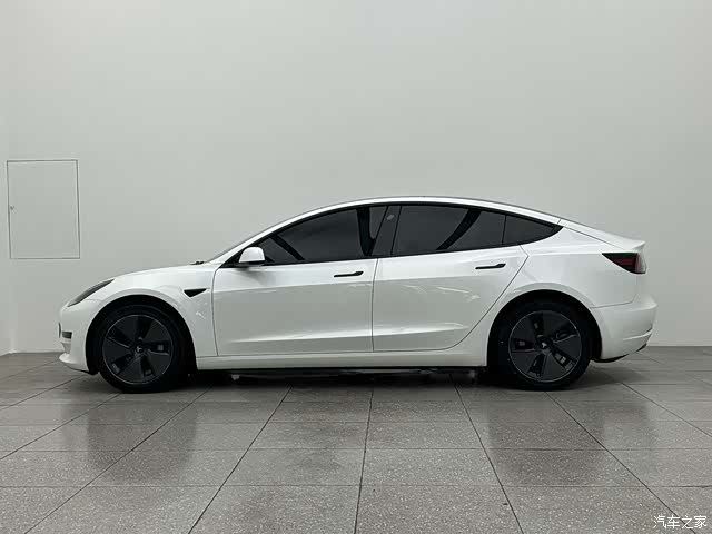 Tesla Model 3, 2023 8