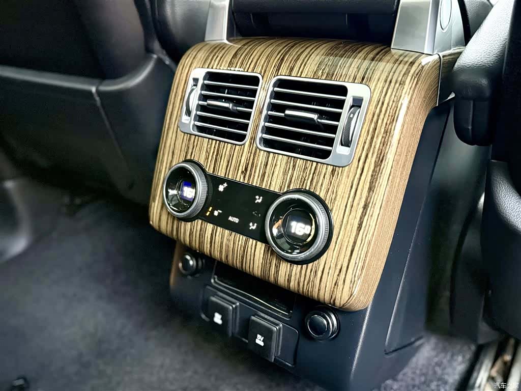 Land Rover Range Rover, 2018 15