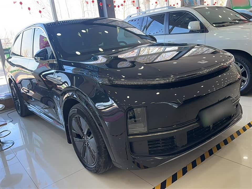 Li Auto Ideal L8