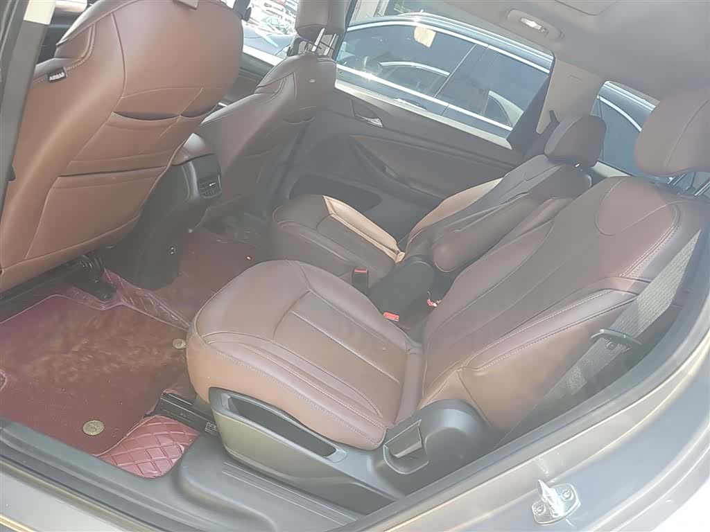 Buick GL6, 2018 17