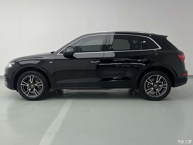 Audi Q5L, 2019 6