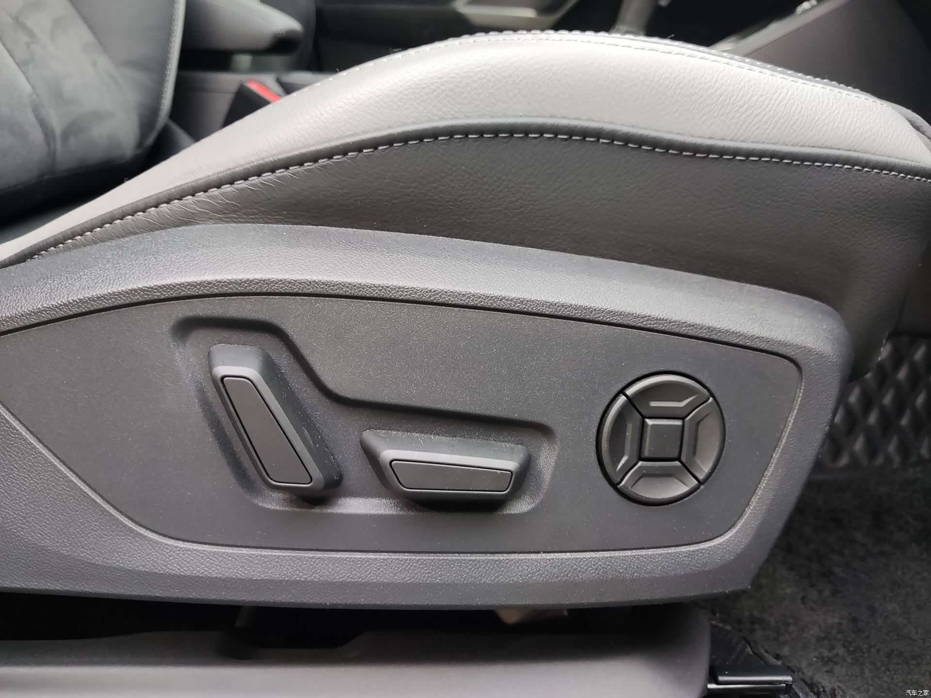 Audi Q3, 2023 8