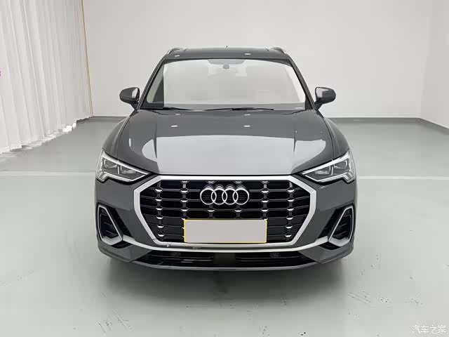 Audi Q3, 2021 4