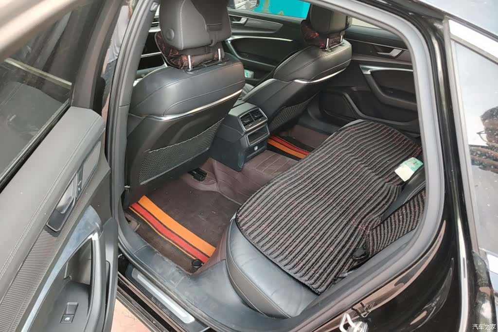 Audi A6L, 2020 11