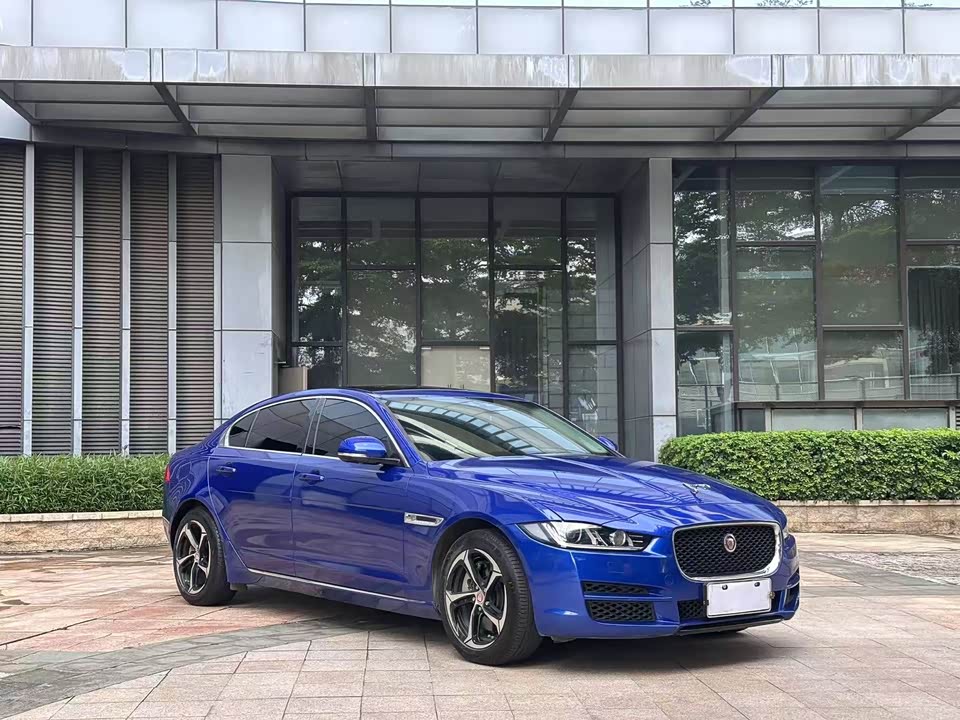 Jaguar XEL Jaguar XEL