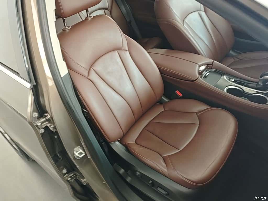 Buick Envision Plus, 2019 25