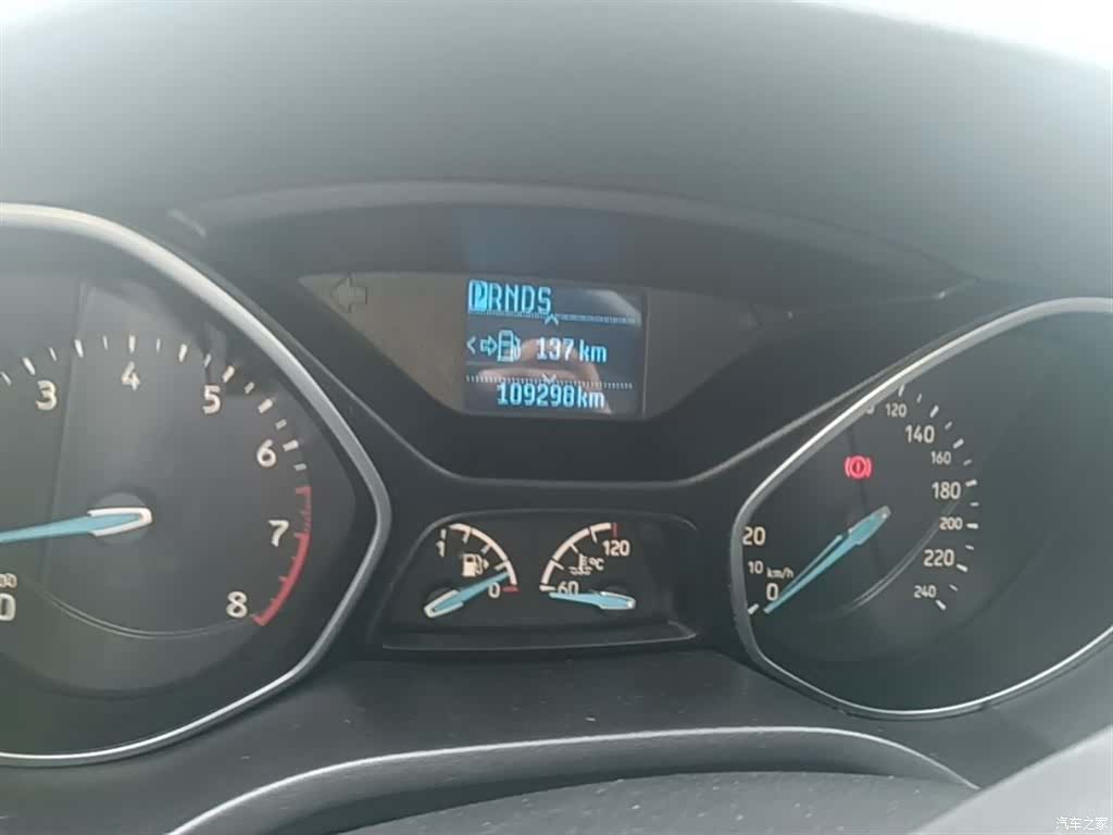 Ford Focus, 2016 12