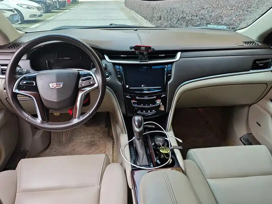 Cadillac XTS
