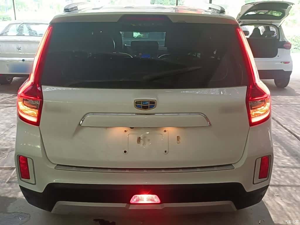 Geely X6, 2017 4