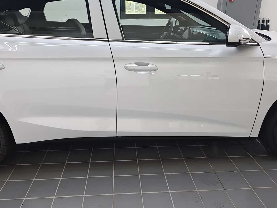 BYD Qin L BYD Qin L