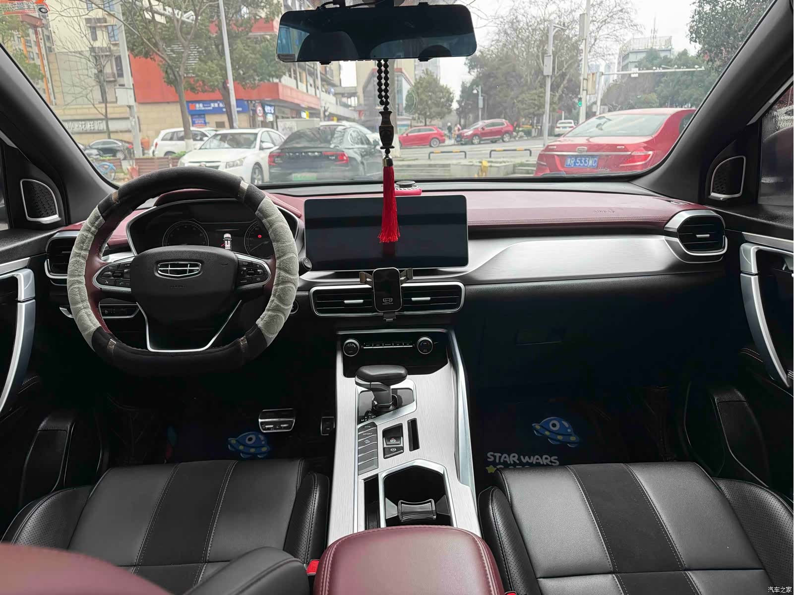 Geely Coolray, 2021 9
