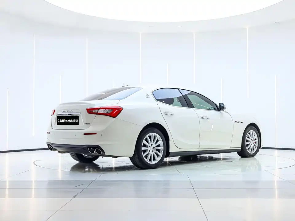 Maserati Ghibli Maserati Ghibli