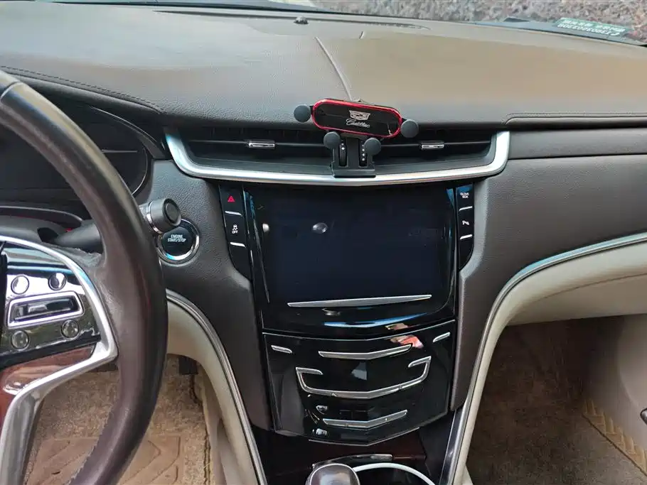 Cadillac XTS