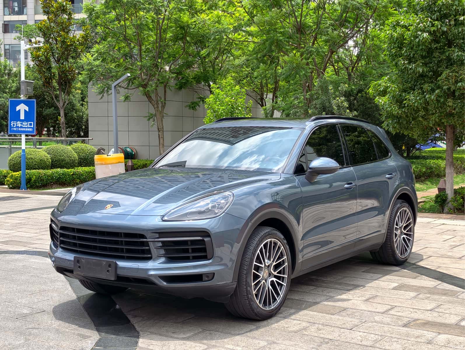 Porsche Cayenne, 2018 3