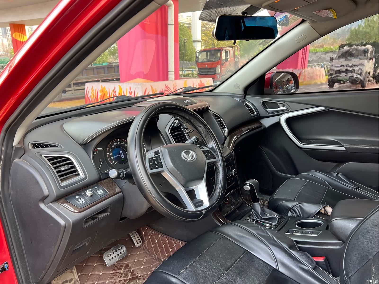 BAIC S6, 2016 11