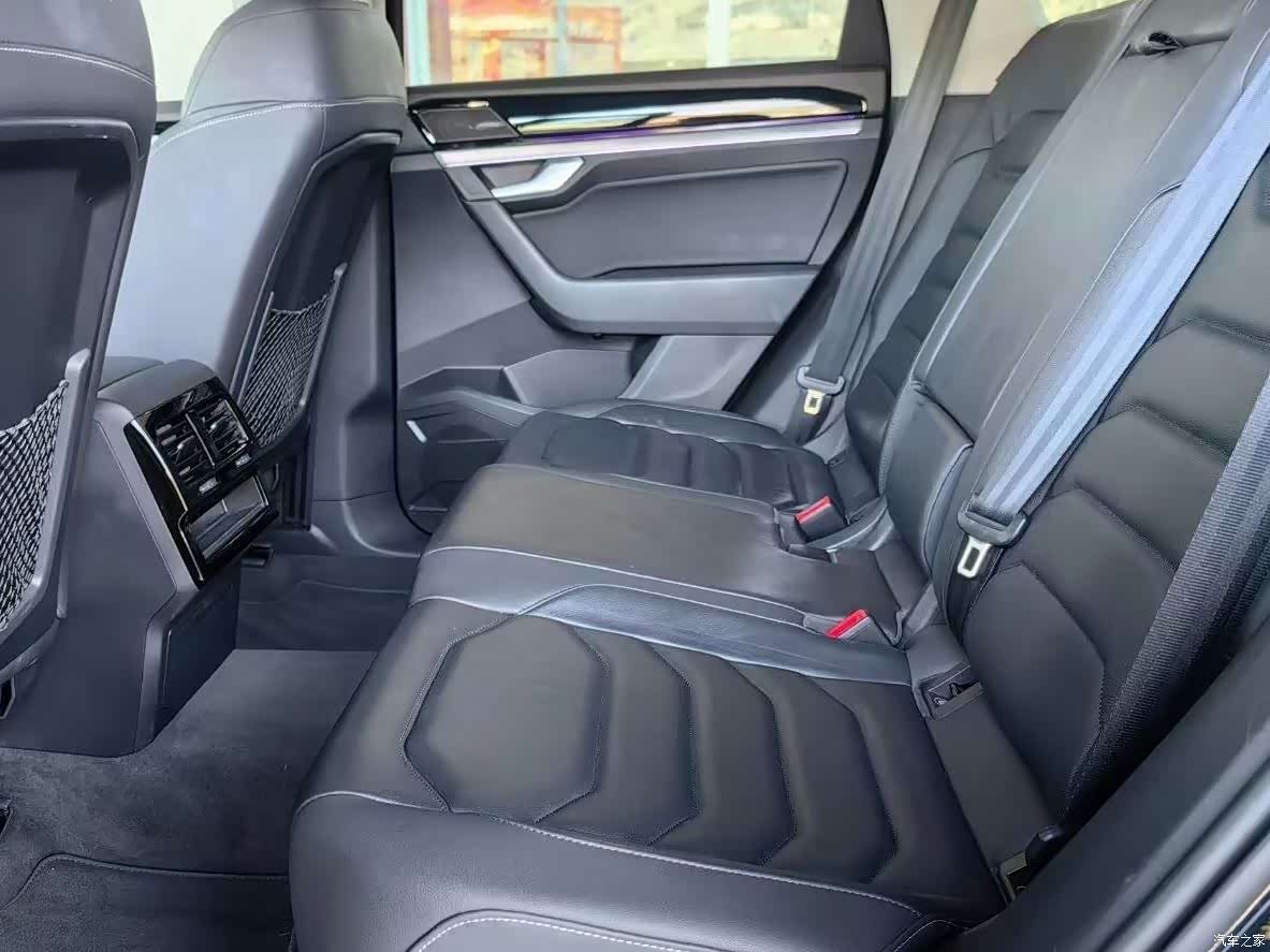Volkswagen Touareg, 2023 9