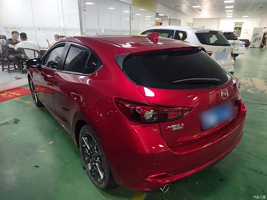 Mazda Mazda3, 2018 все фото