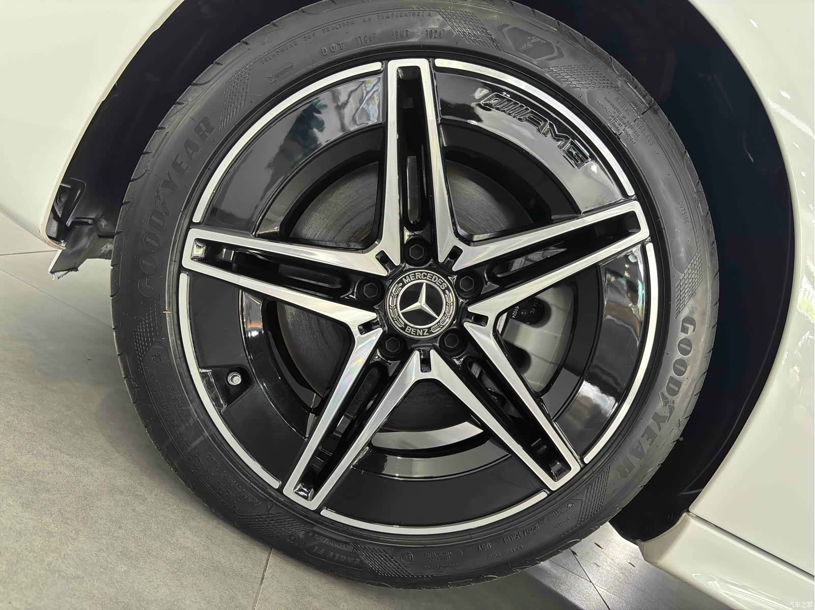 Mercedes-Benz C-Class, 2024 9