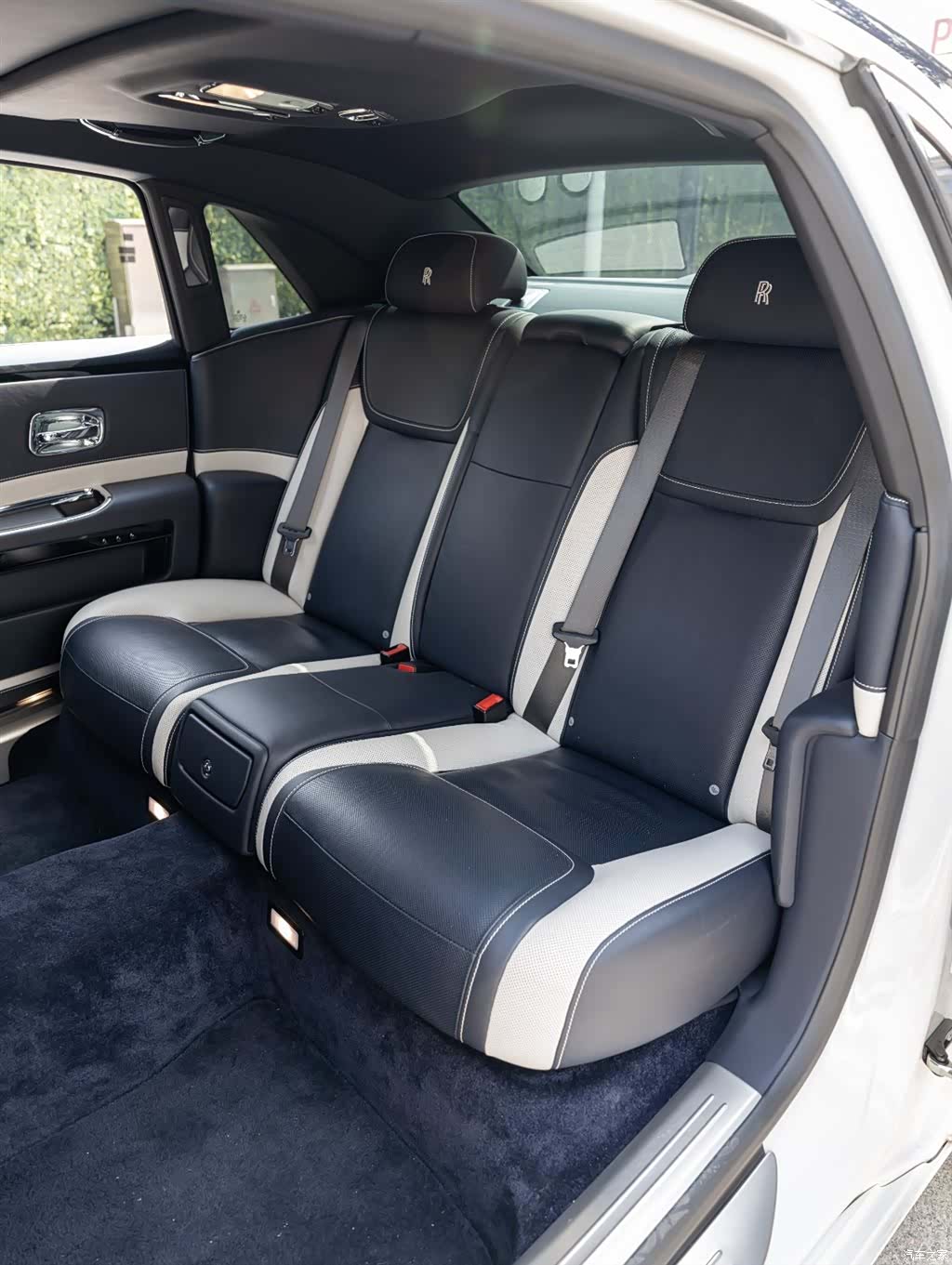 Rolls-Royce Ghost, 2019 21