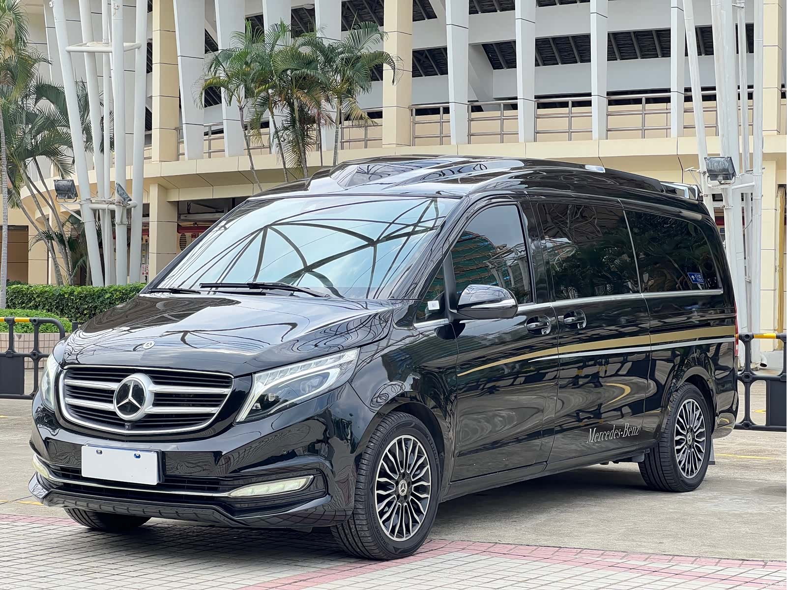 Mercedes-Benz V-Class, 2019 1