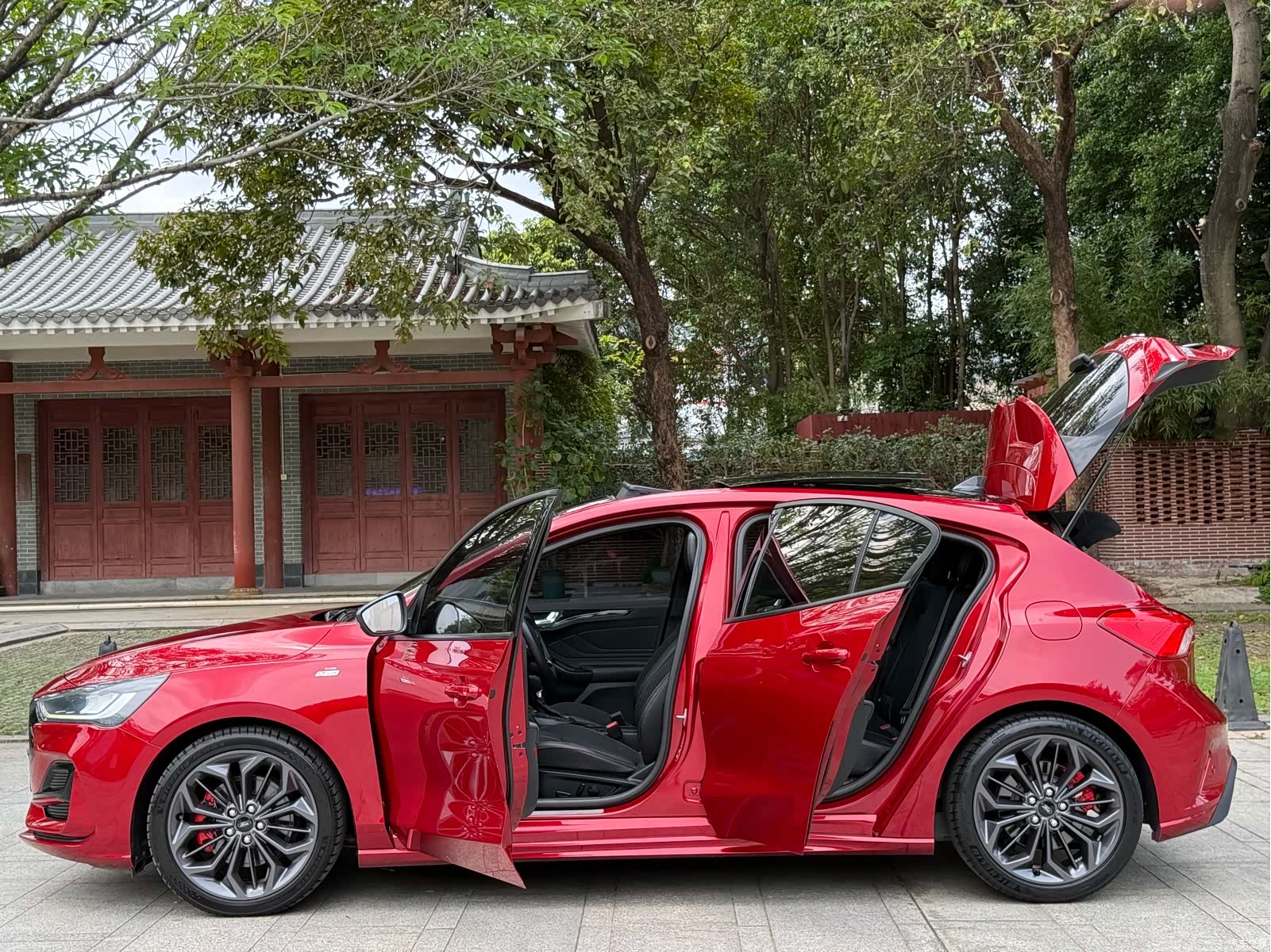 Ford Focus, 2022 16