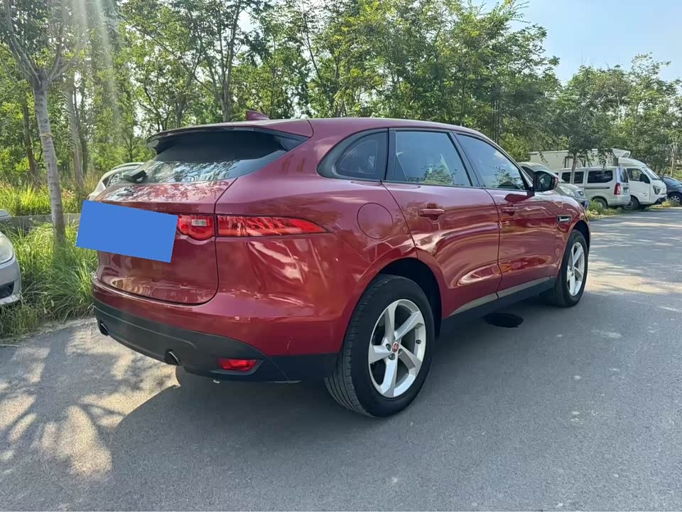 Jaguar F-PACE Jaguar F-PACE