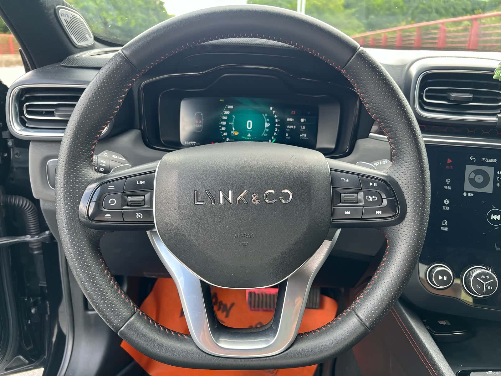 Lynk & Co 01, 2020 13