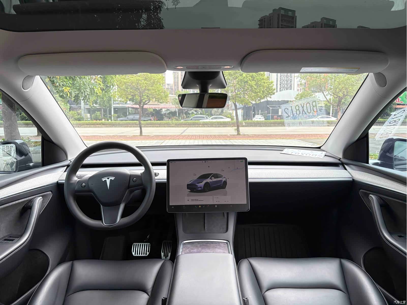 Tesla Model Y, 2023 все фото