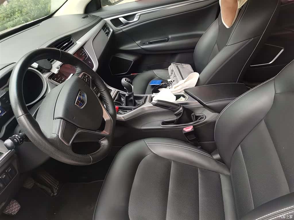 Geely Emgrand, 2018 8