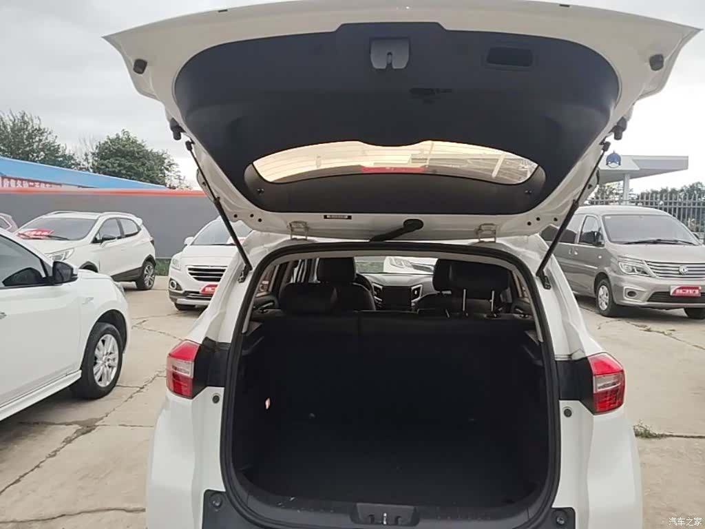 Changan CS15, 2016 19