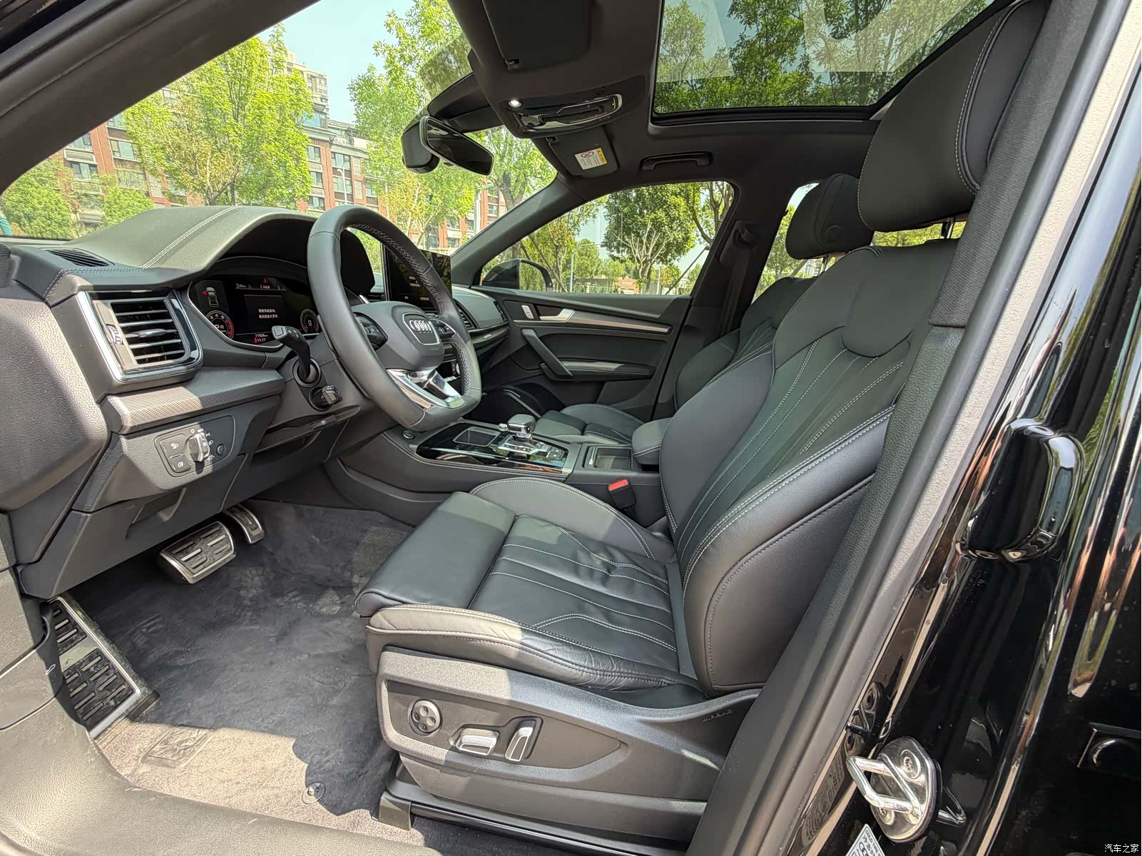 Audi Q5L, 2024 14