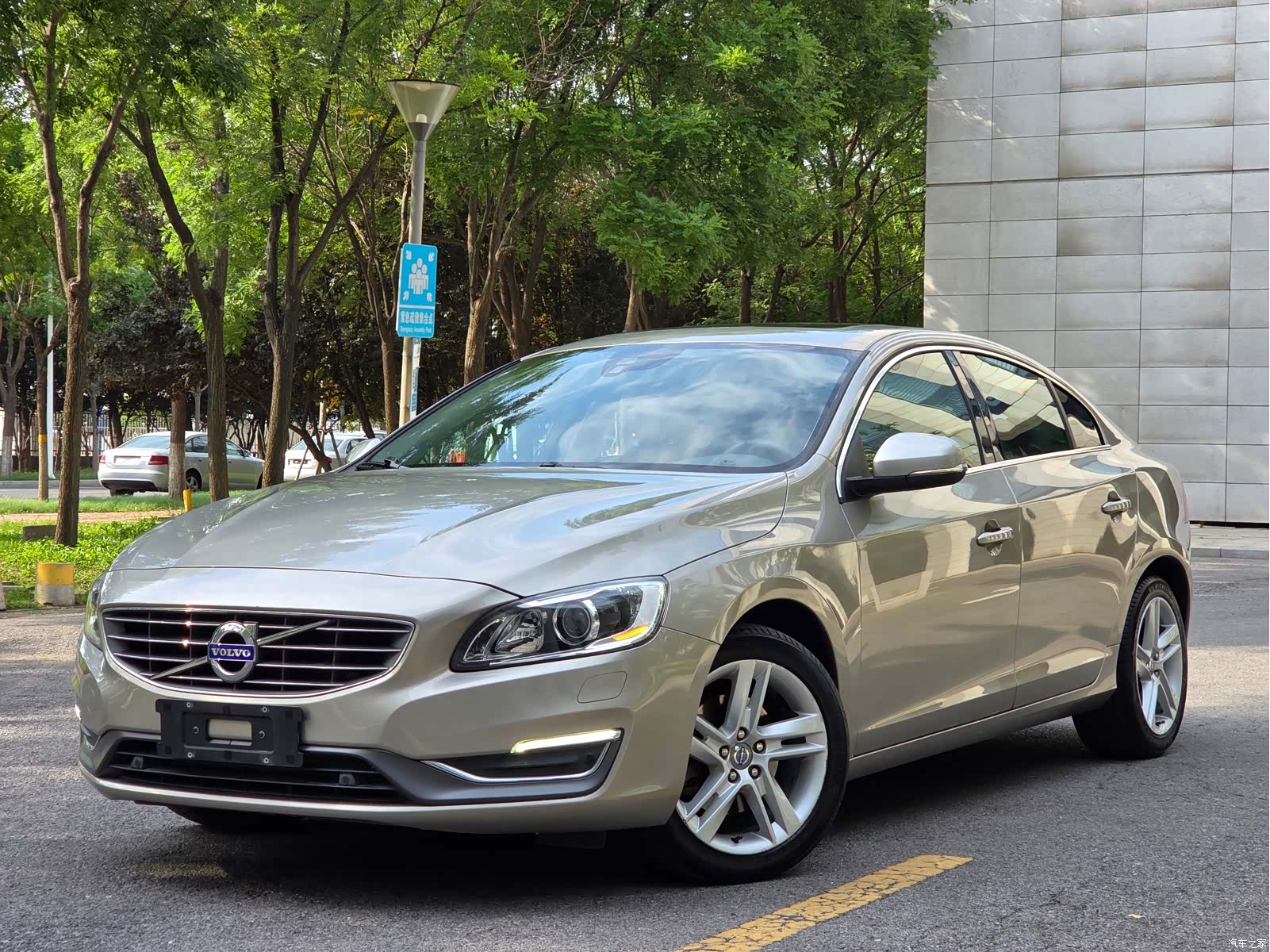 Volvo S60, 2015 1
