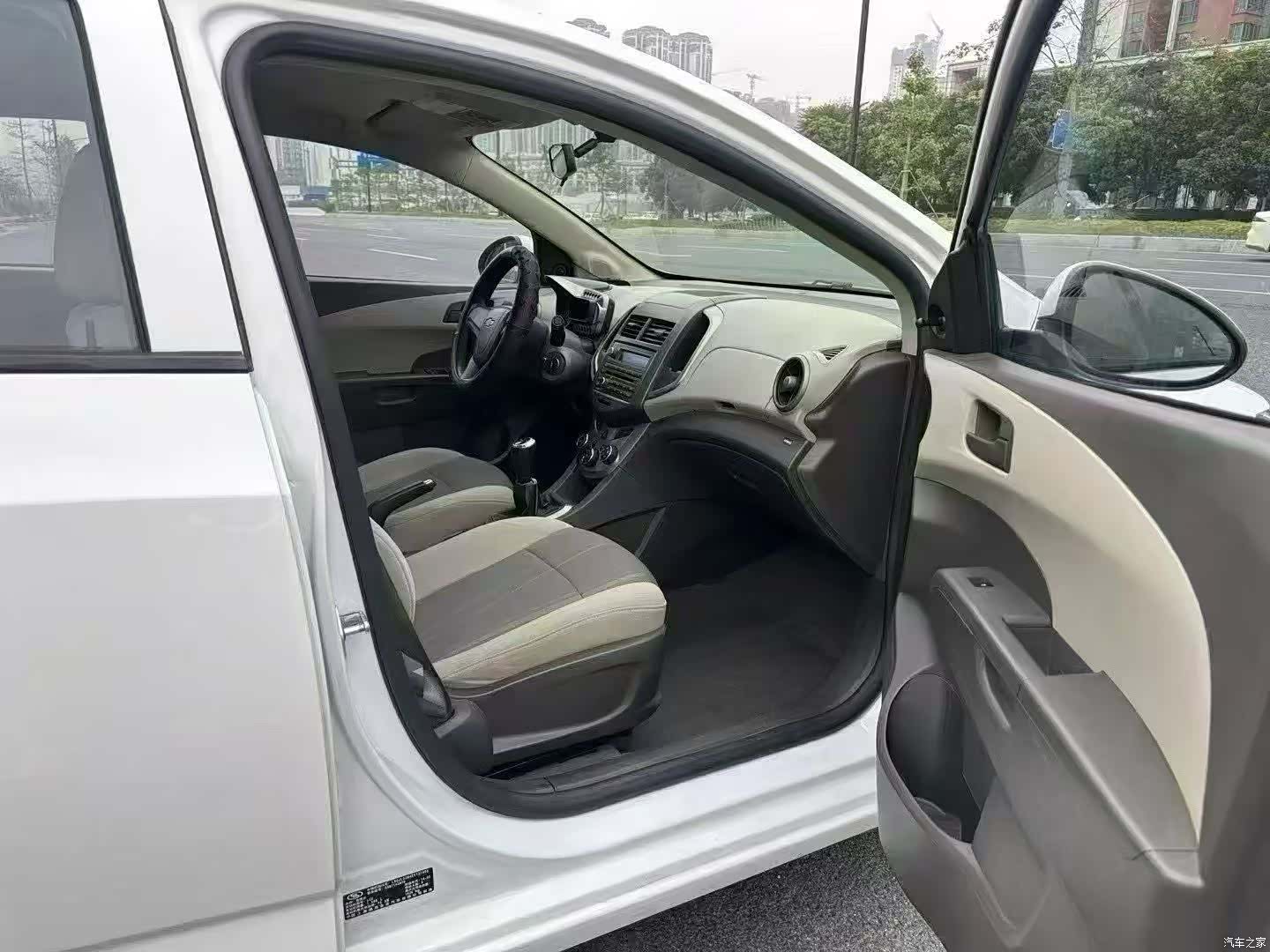 Chevrolet SL, 2014 6