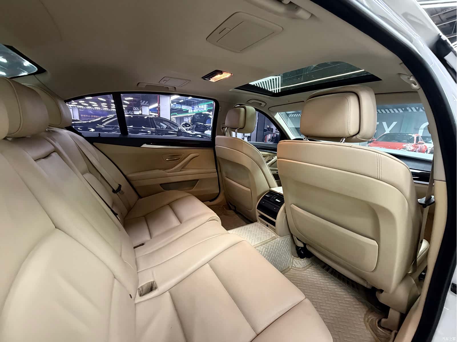 BMW 5 Series, 2013 21
