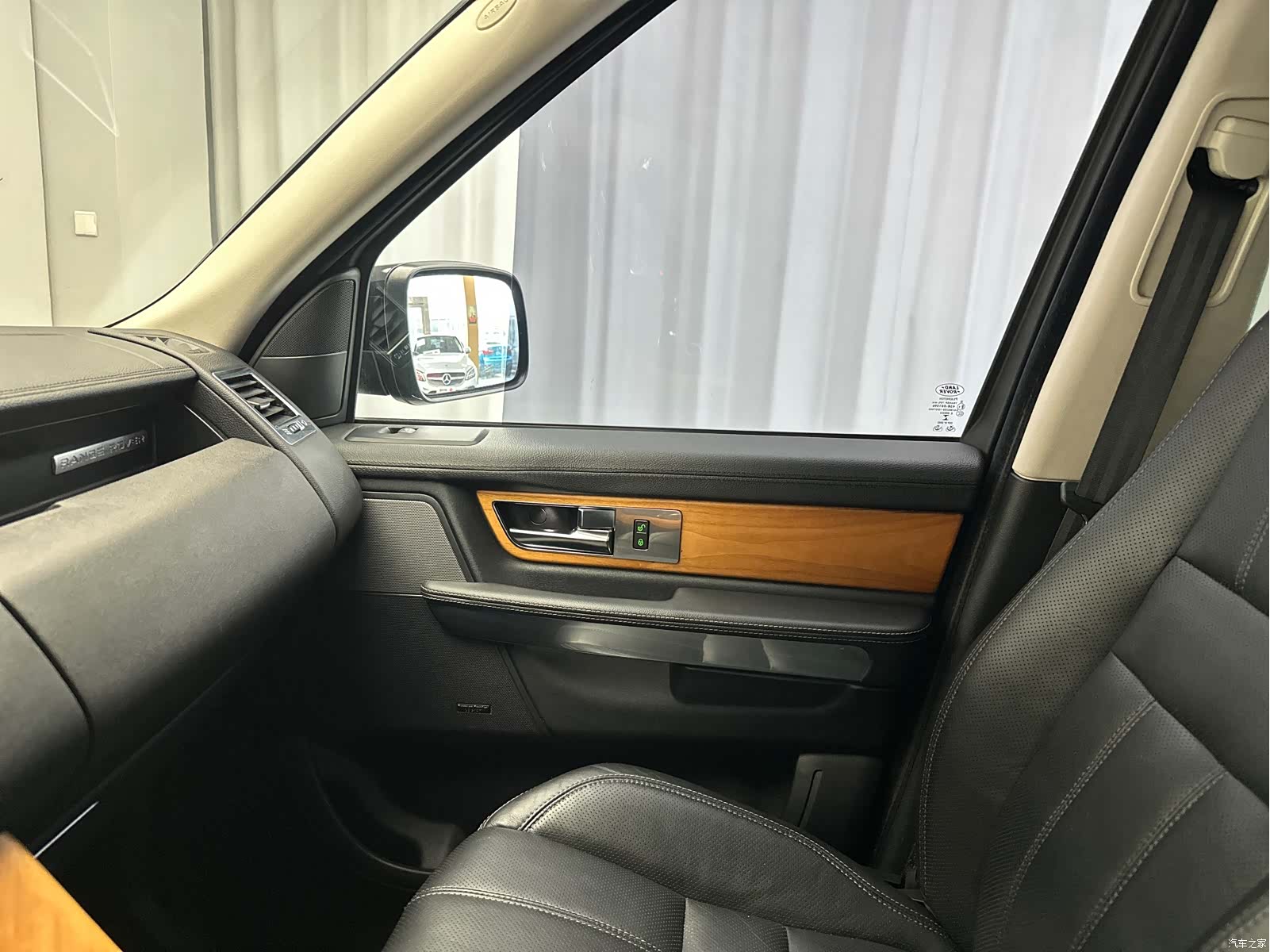 Land Rover Range Rover, 2012 30