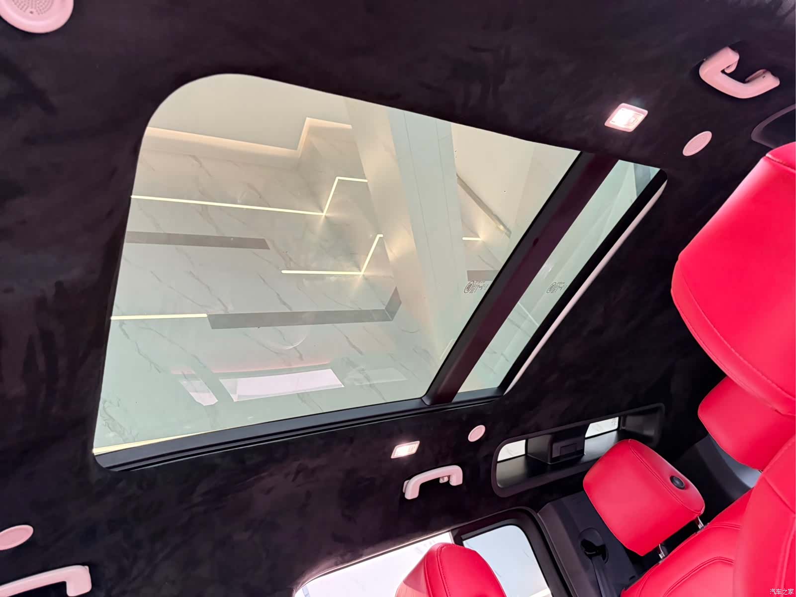 Land Rover Defender, 2022 13