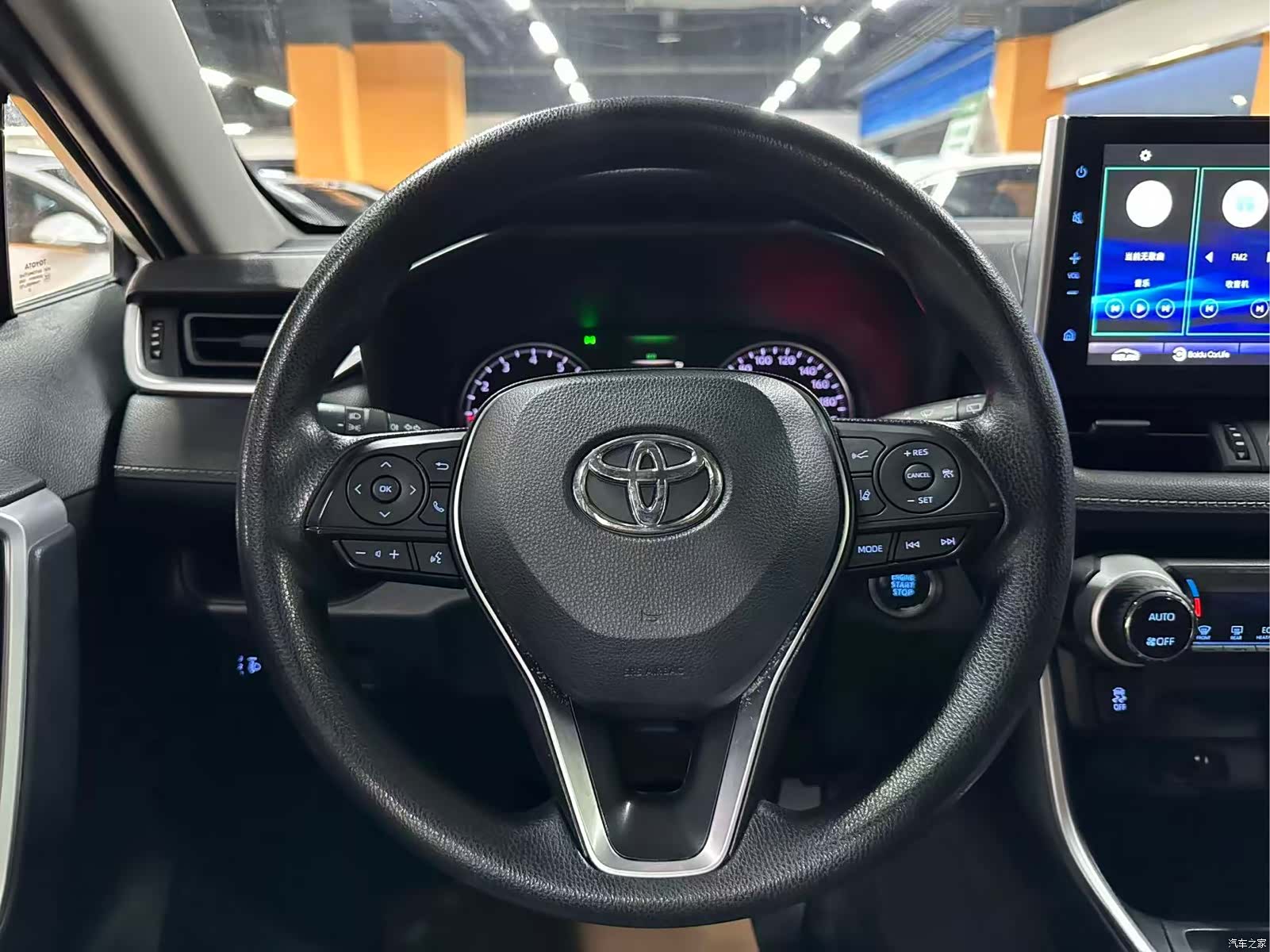 Toyota Wildlander, 2020 10