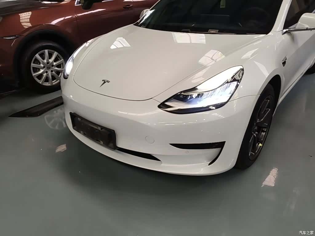 Tesla Model 3, 2020 24